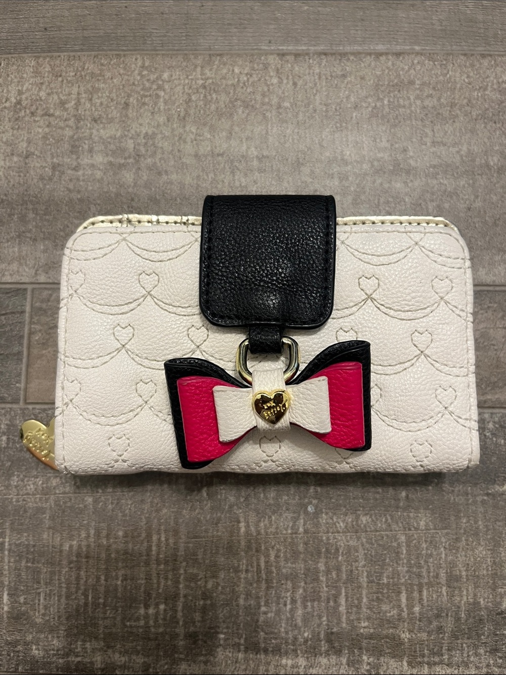 Betsey Johnson White Wallet with Black Snap and Pink Bow Accent